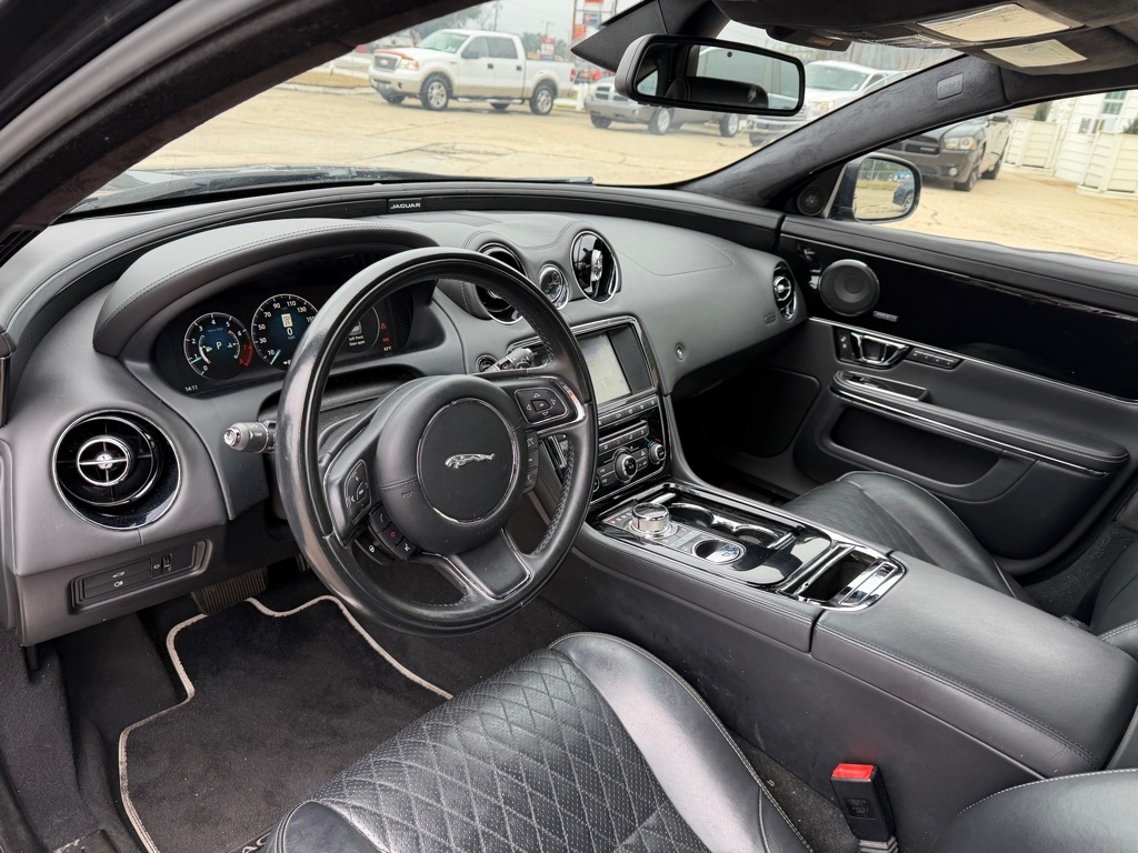 Jaguar XJ-Series XJL Portfolio 2017