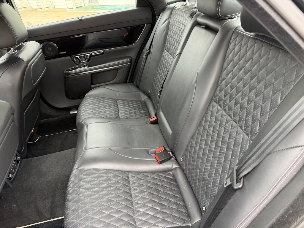 Jaguar XJ-Series XJL Portfolio 2017