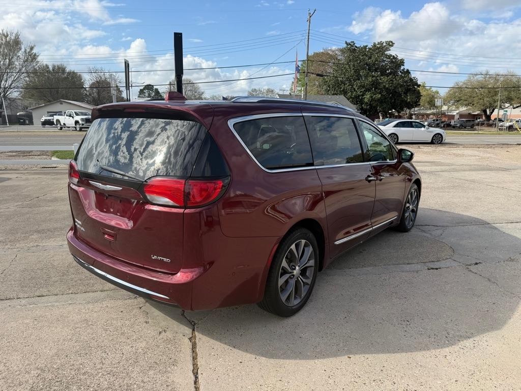 Chrysler Pacifica Limited 2017
