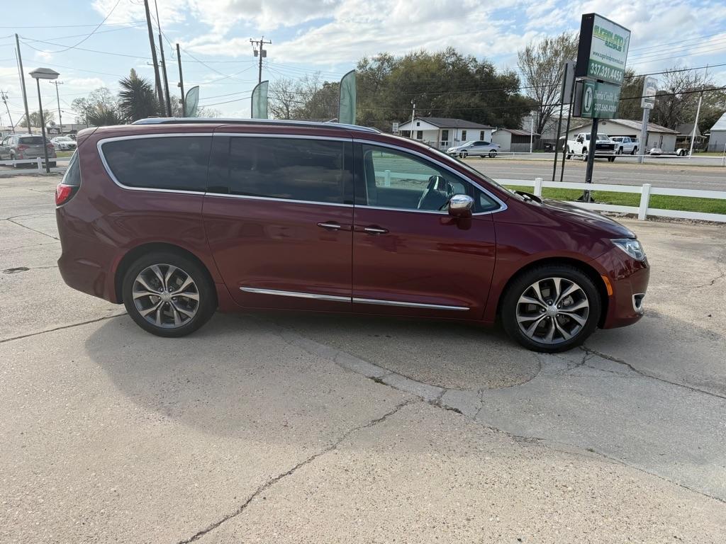 Chrysler Pacifica Limited 2017