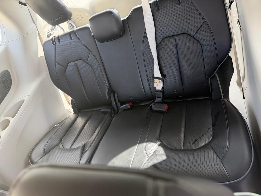 Chrysler Pacifica Limited 2017