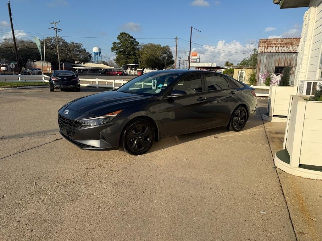 Hyundai Elantra SEL 2022