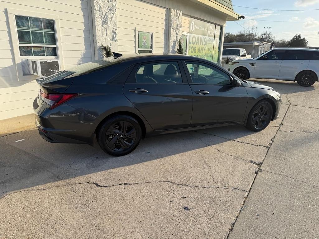 Hyundai Elantra SEL 2022