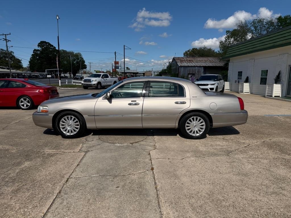 Lincoln Town Car Signature 2003