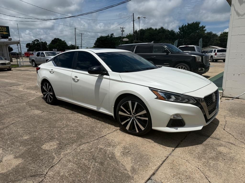 Nissan Altima  2021