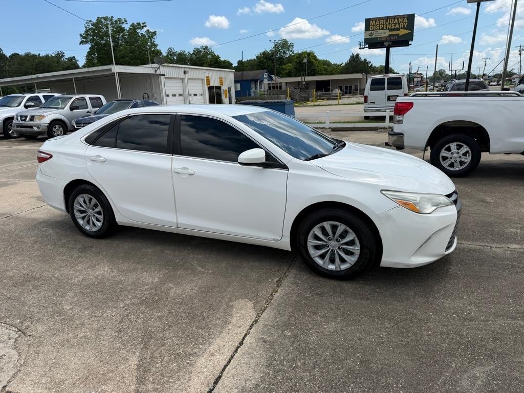 Toyota Camry  2017