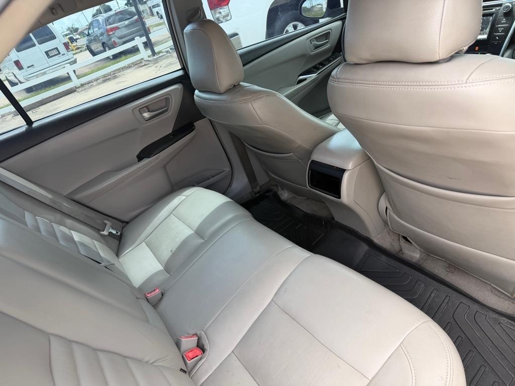 Toyota Camry  2017