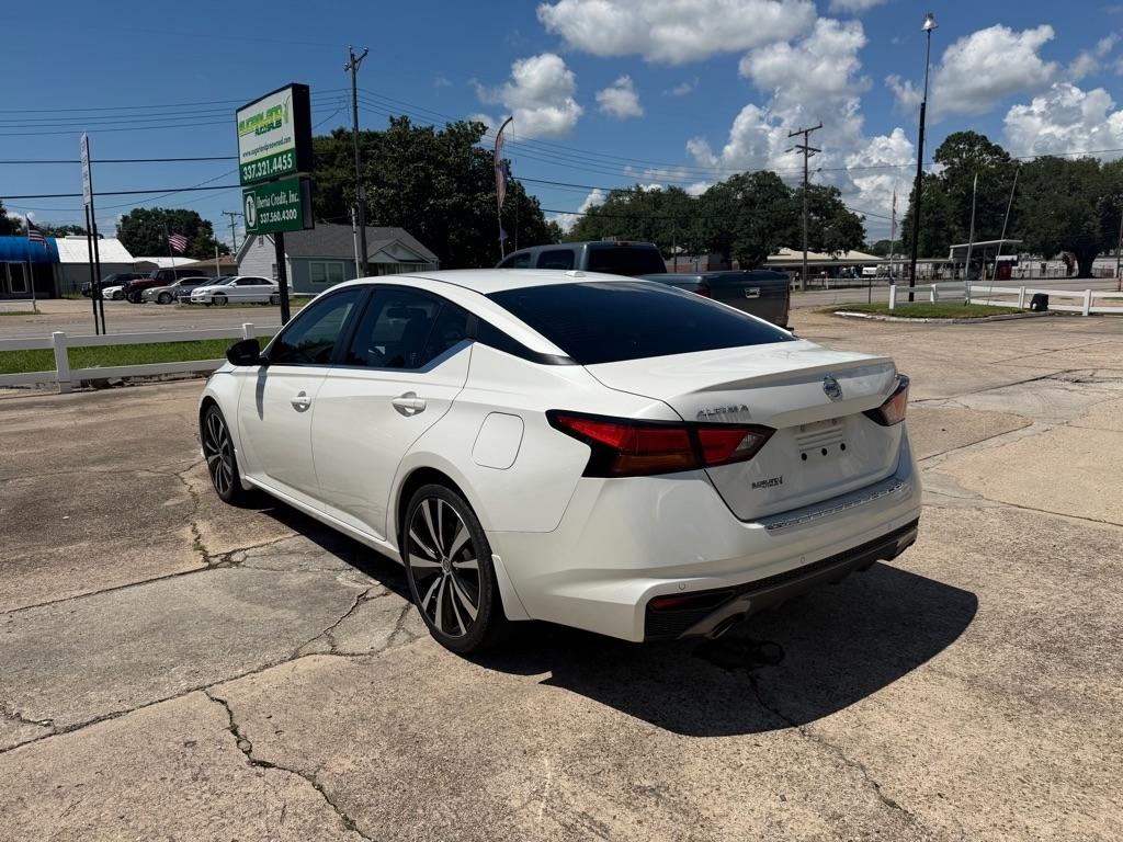 Nissan Altima  2020