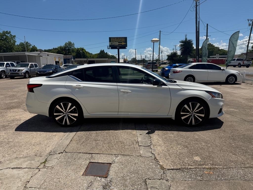 Nissan Altima  2020