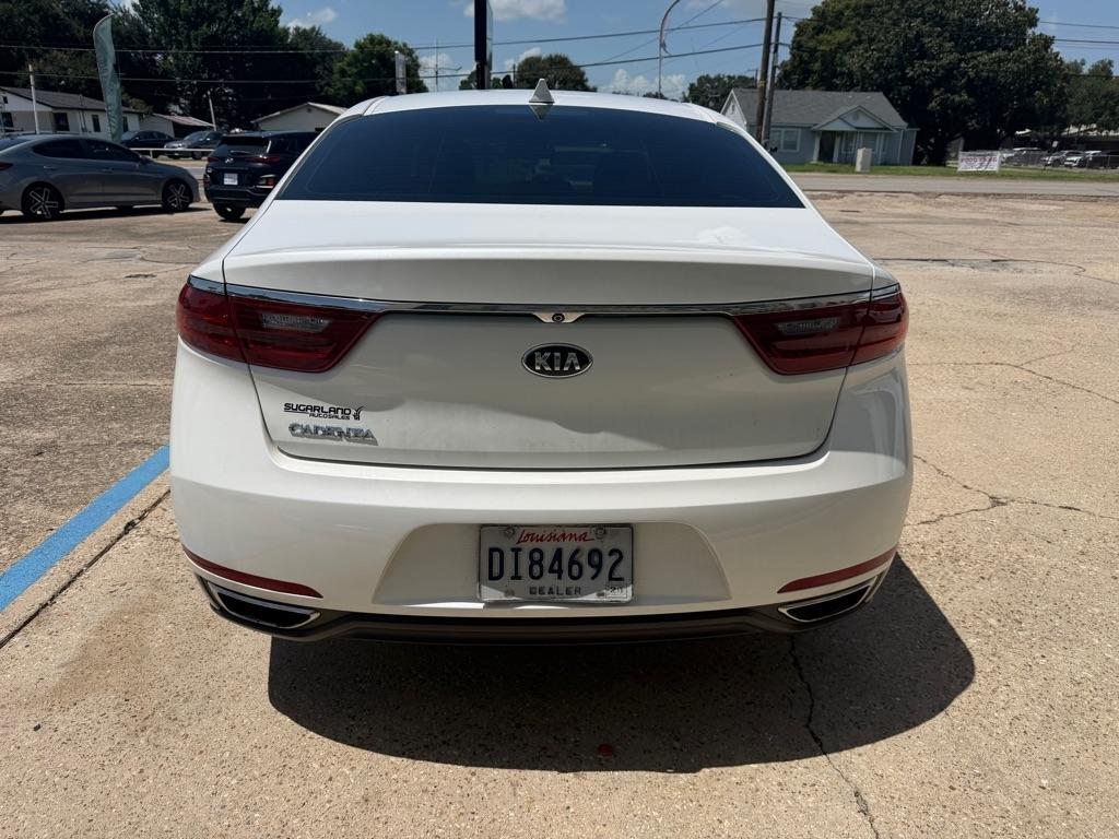 Kia Cadenza Premium 2017
