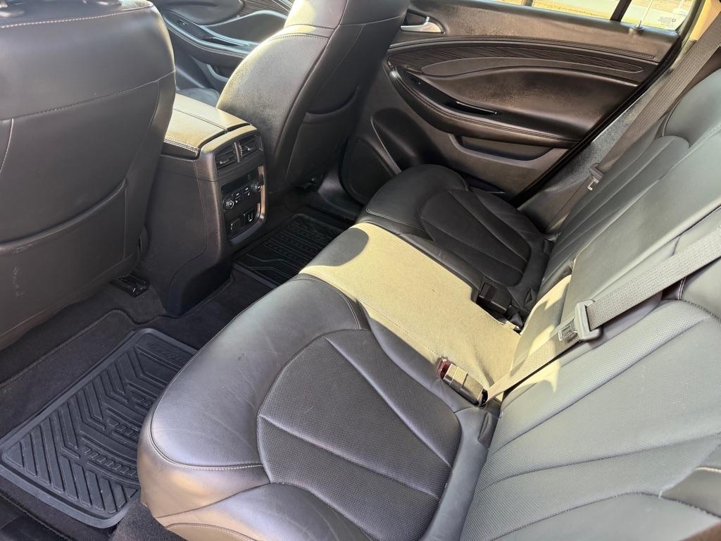 Buick Envision Essense 2018