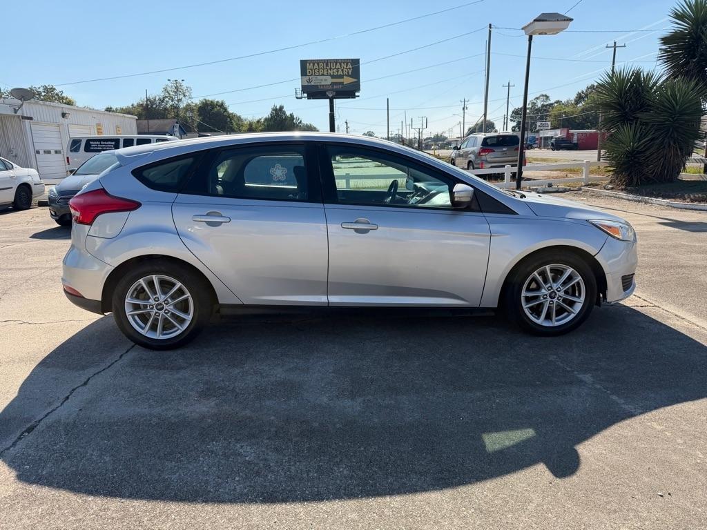 Ford Focus SE Hatch 2015