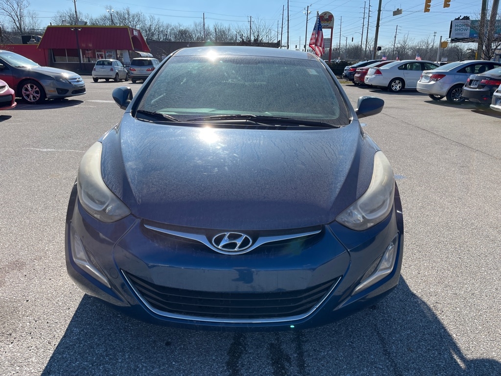 Hyundai Elantra SE 6AT 2016