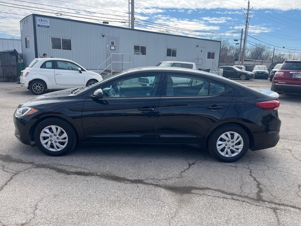 Hyundai Elantra SE 6AT 2017