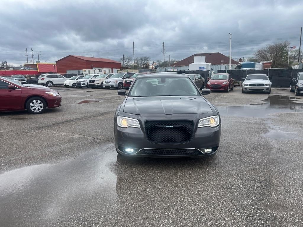 Chrysler 300 Limited RWD 2016