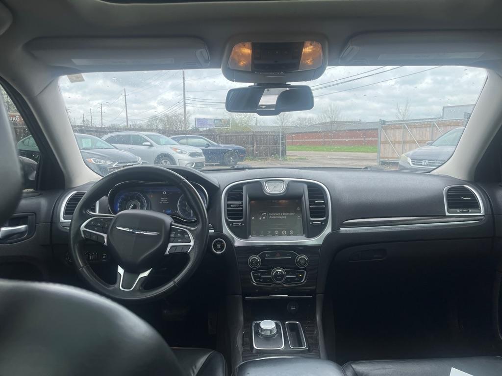 Chrysler 300 Limited RWD 2016