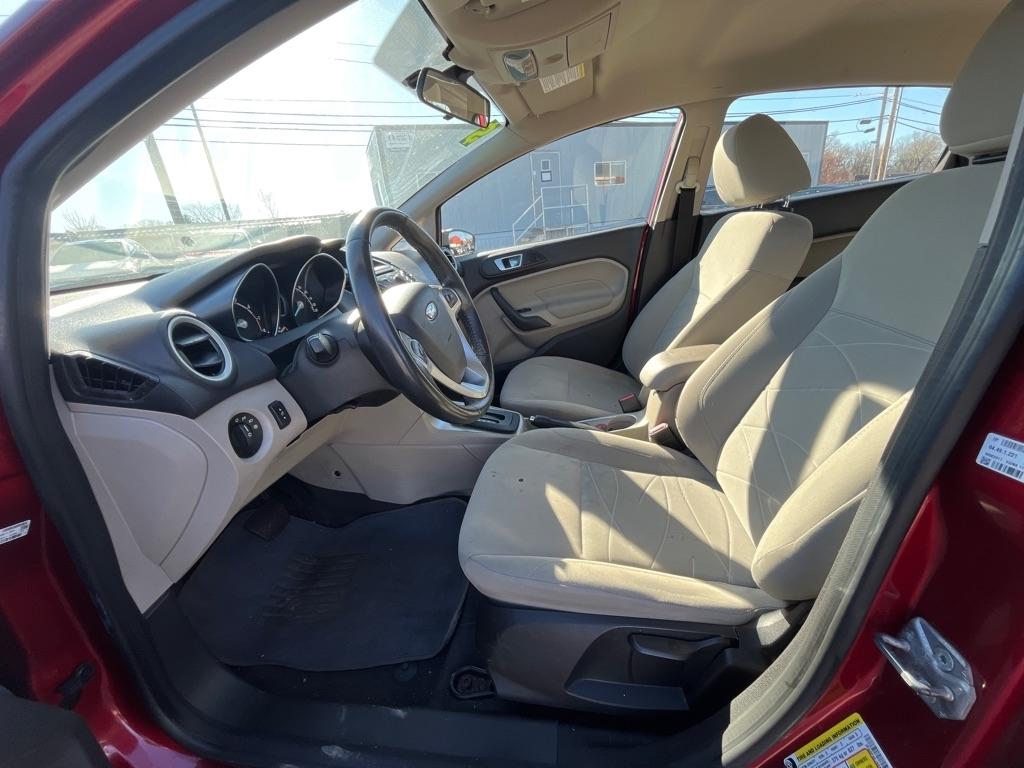 Ford Fiesta SE Hatchback 2014