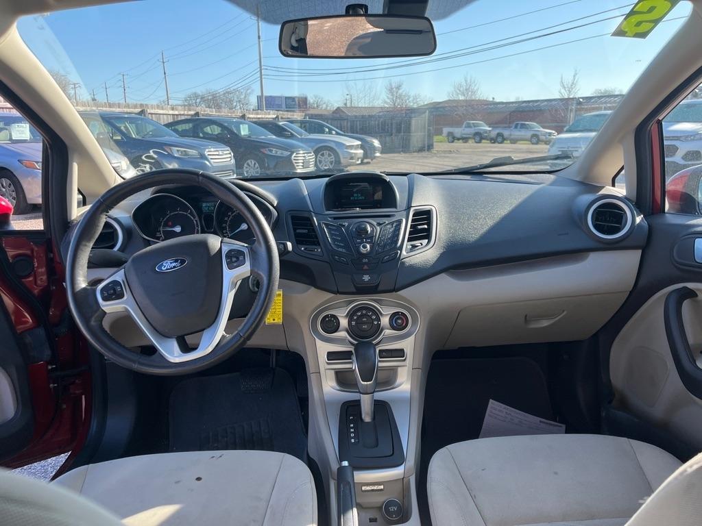 Ford Fiesta SE Hatchback 2014