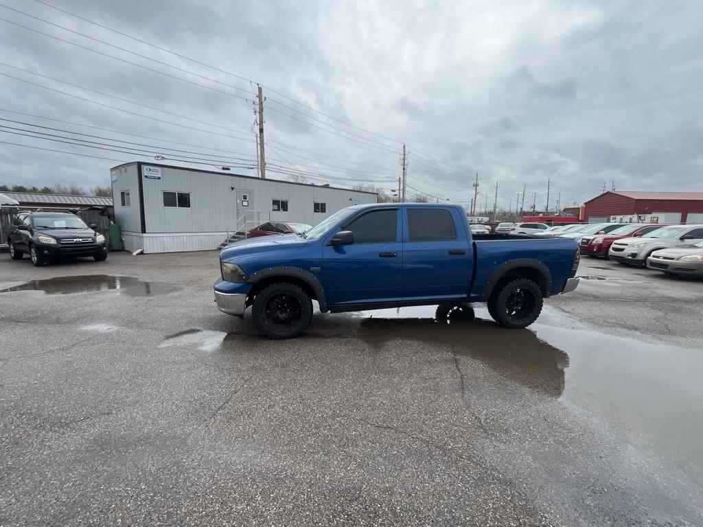 Dodge Ram 1500 Sport Crew Cab 4WD 2011