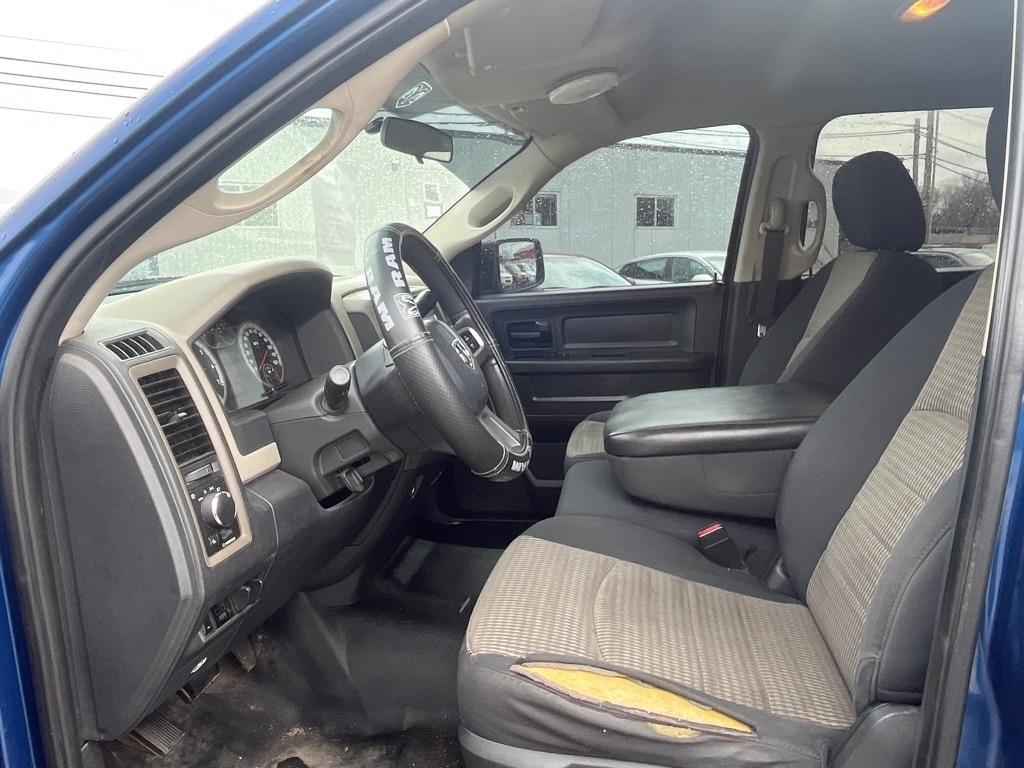 Dodge Ram 1500 Sport Crew Cab 4WD 2011