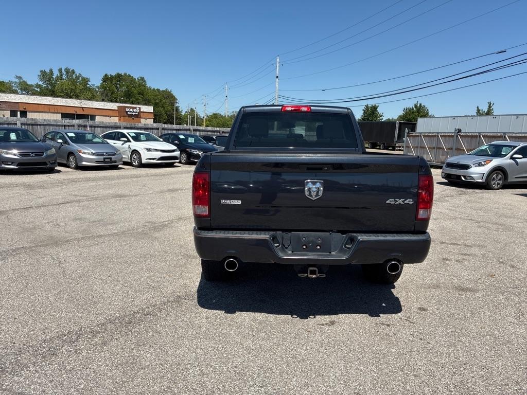 RAM 1500 Tradesman Quad Cab 4WD 2013