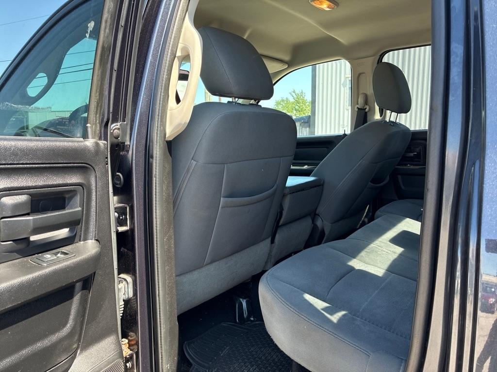 RAM 1500 Tradesman Quad Cab 4WD 2013