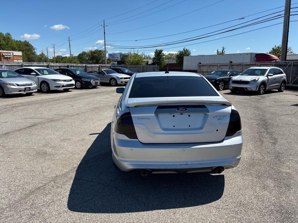 Ford Fusion V6 Sport AWD 2011