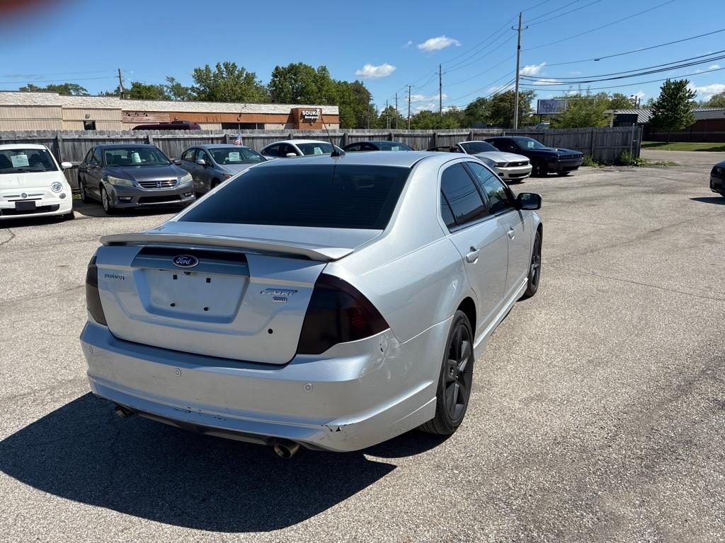 Ford Fusion V6 Sport AWD 2011