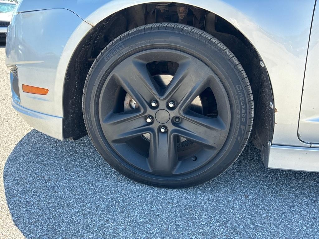 Ford Fusion V6 Sport AWD 2011