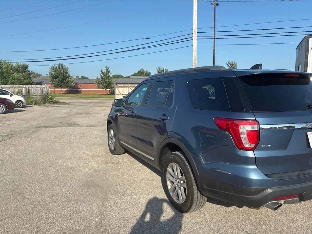 Ford Explorer XLT 4WD 2018
