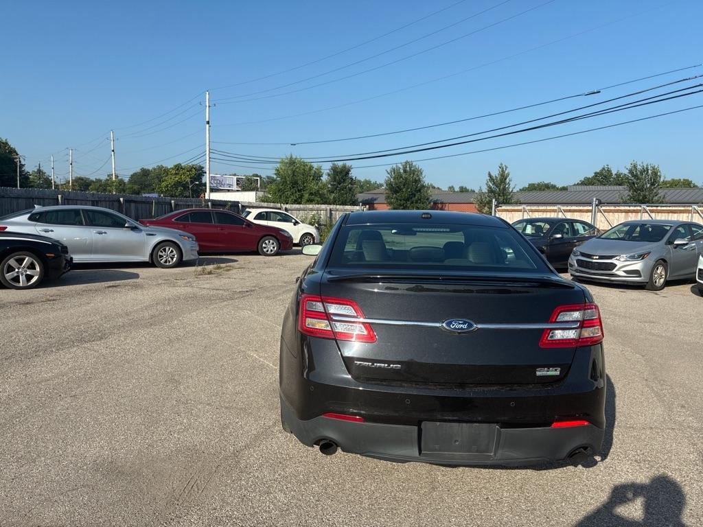 Ford Taurus 4dr Sdn SHO AWD 2013
