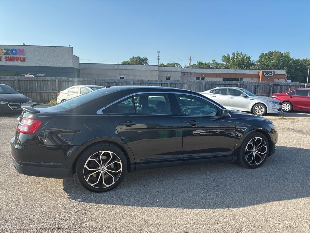 Ford Taurus 4dr Sdn SHO AWD 2013