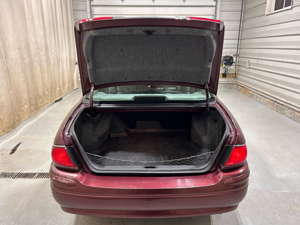 Buick LeSabre 4dr Sdn Custom 2004