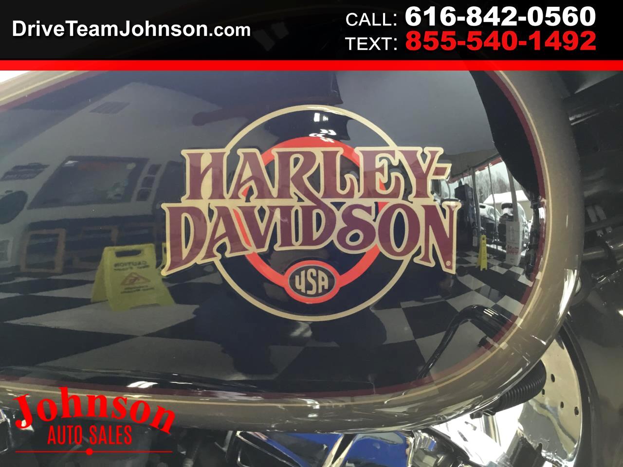 Harley-Davidson FLHTCI  2004
