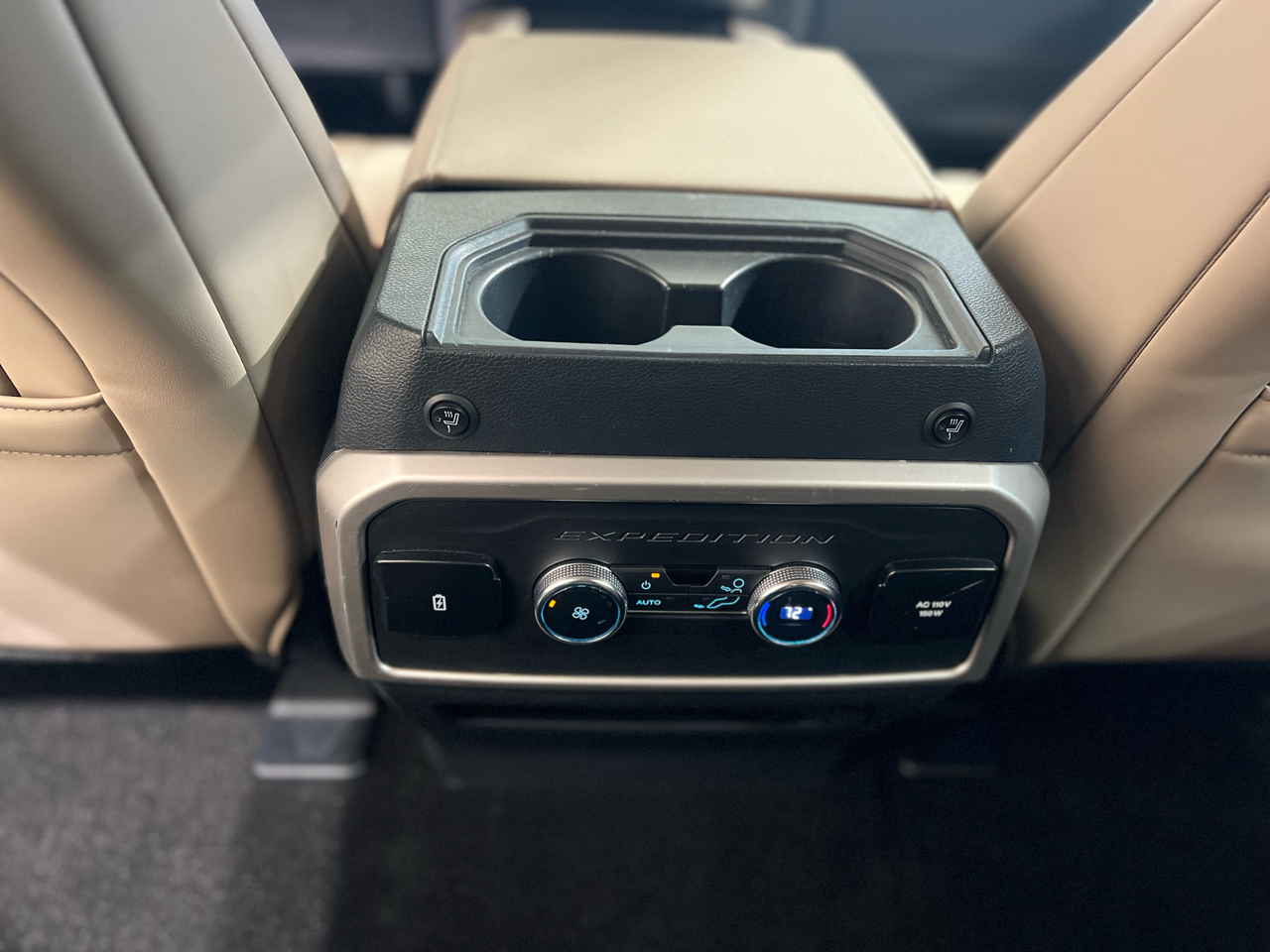 Ford Expedition XLT 4x4 2022