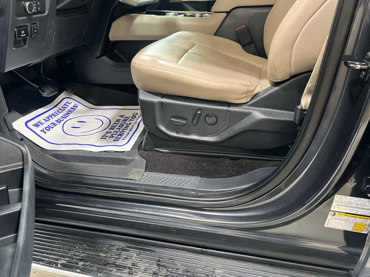 Ford Expedition XLT 4x4 2022