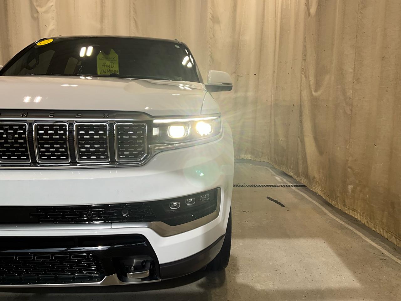 Jeep Grand Wagoneer Series III 4x4 2022