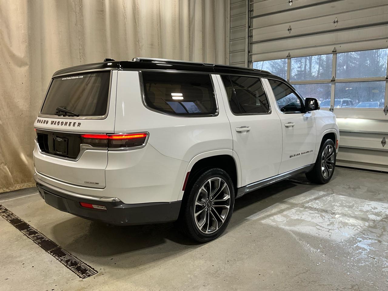 Jeep Grand Wagoneer Series III 4x4 2022