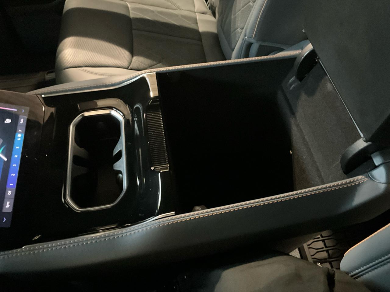 Jeep Grand Wagoneer Series III 4x4 2022