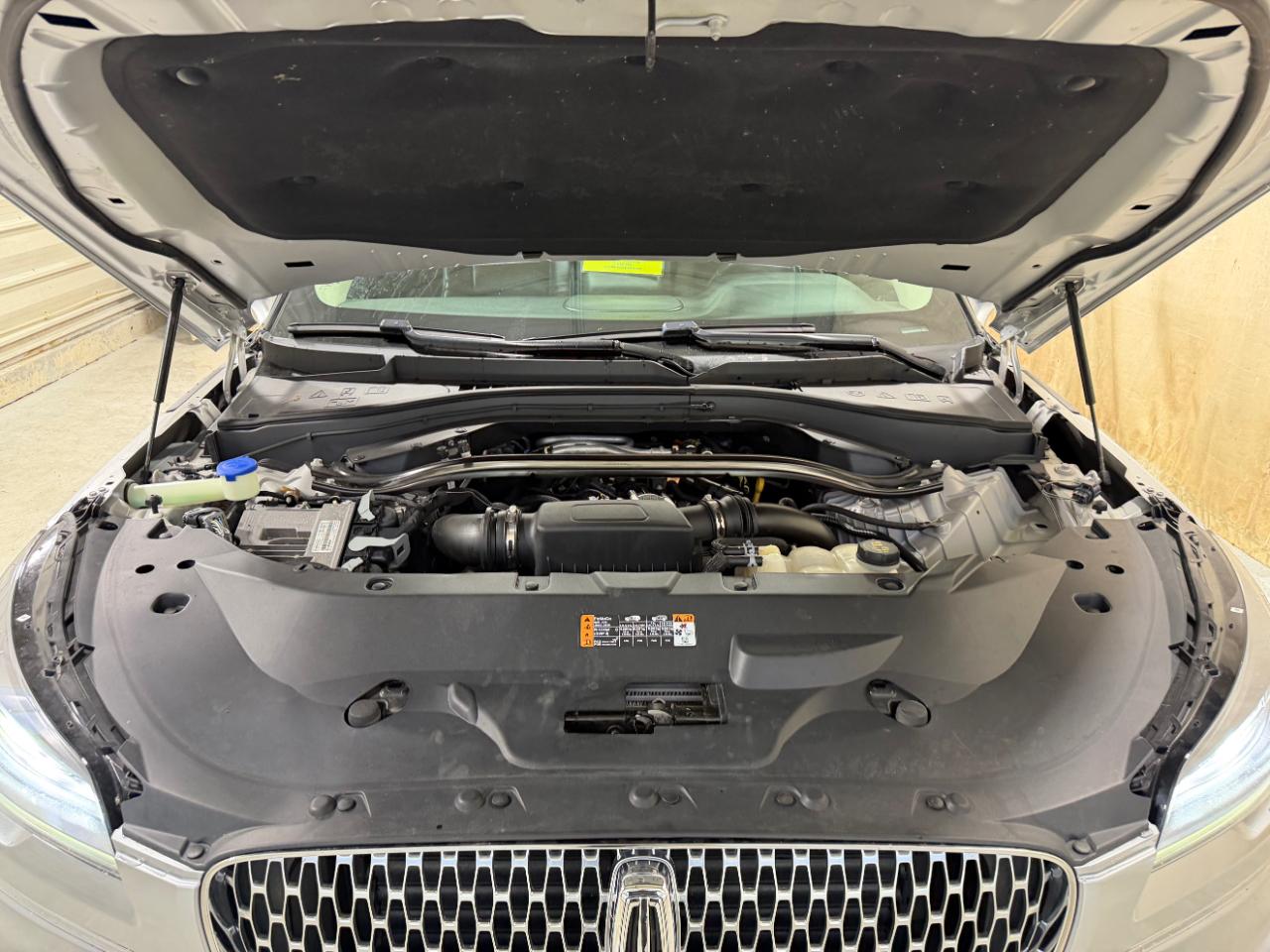Lincoln Aviator Standard AWD 2021
