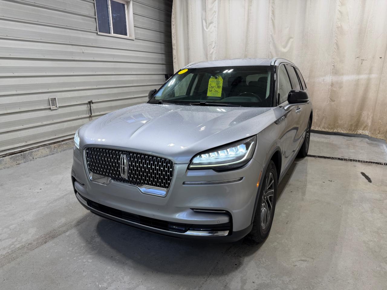 Lincoln Aviator Standard AWD 2021