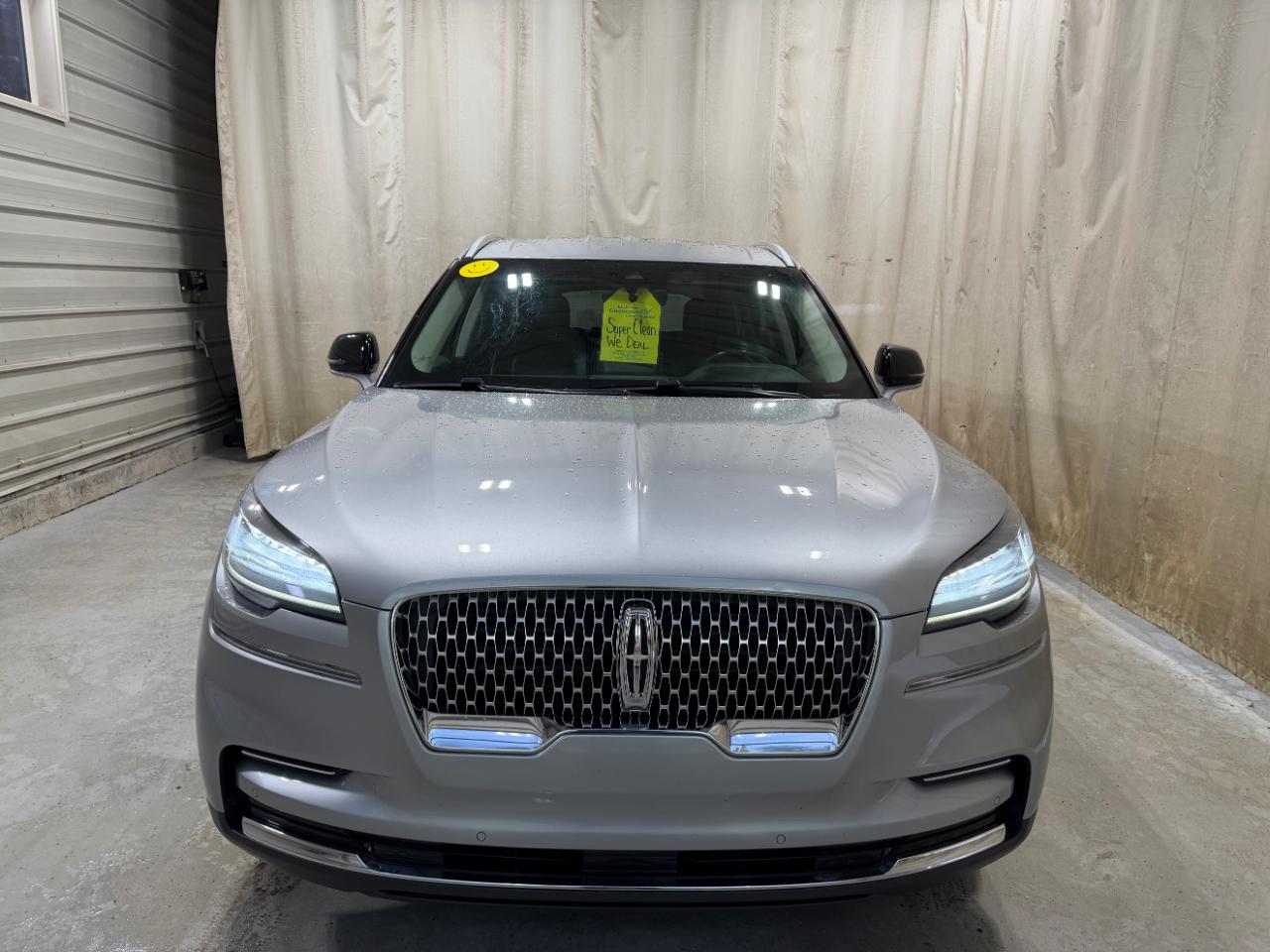 Lincoln Aviator Standard AWD 2021