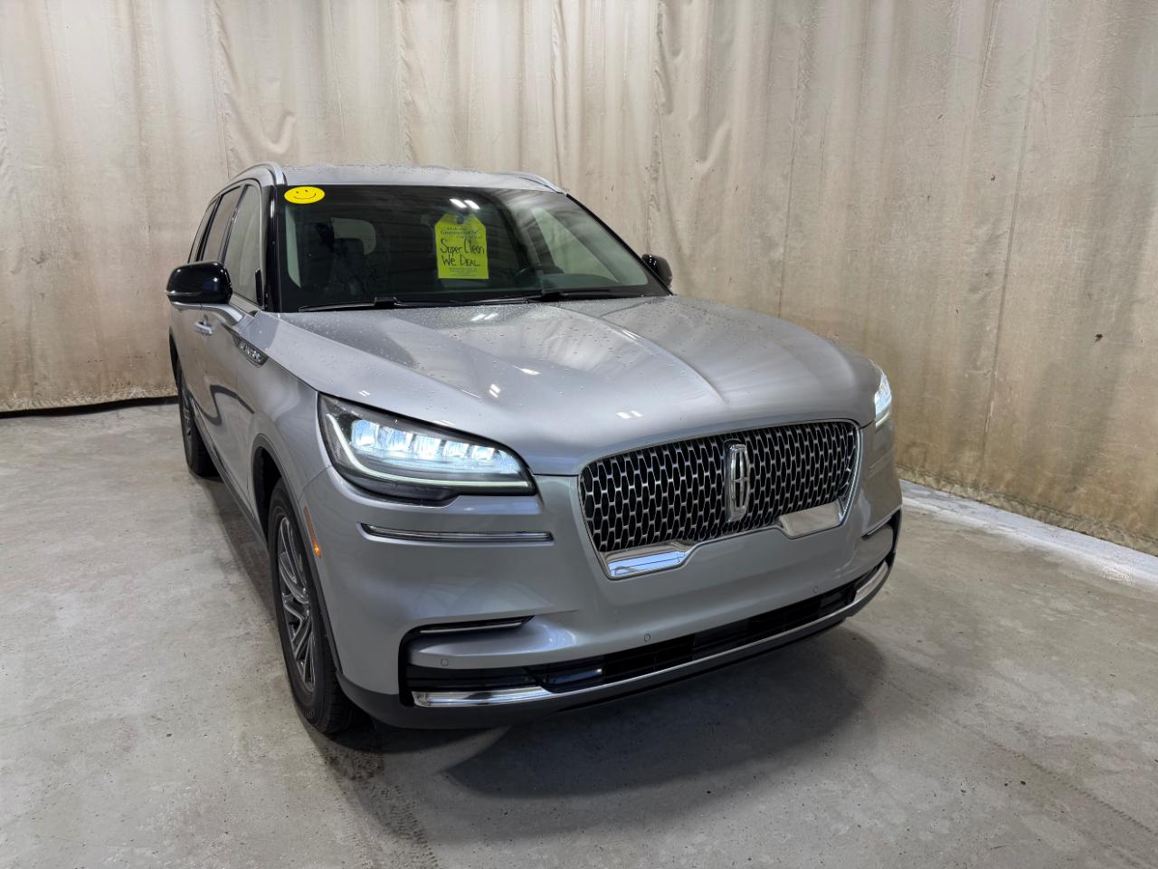 Lincoln Aviator Standard AWD 2021