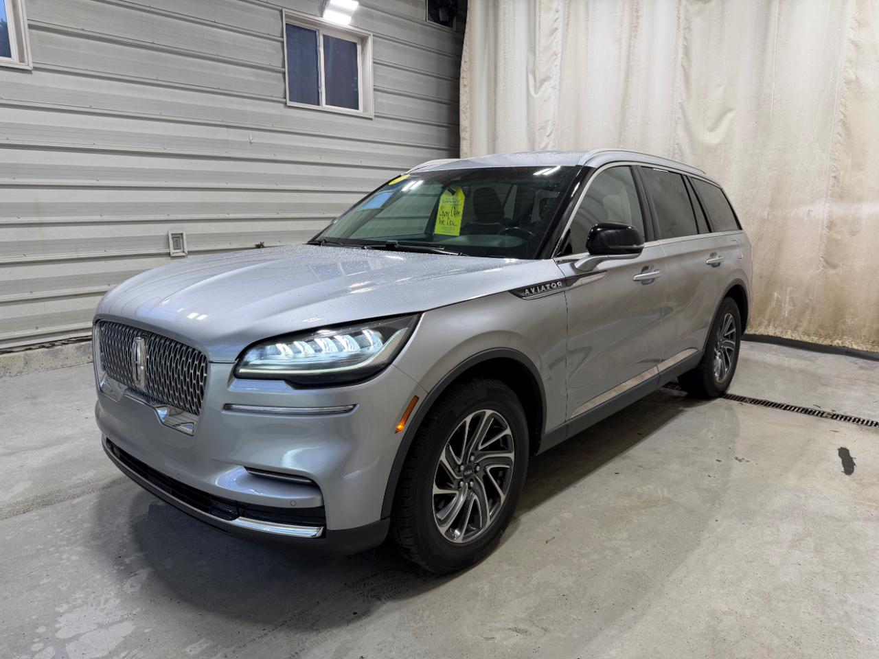 Lincoln Aviator Standard AWD 2021