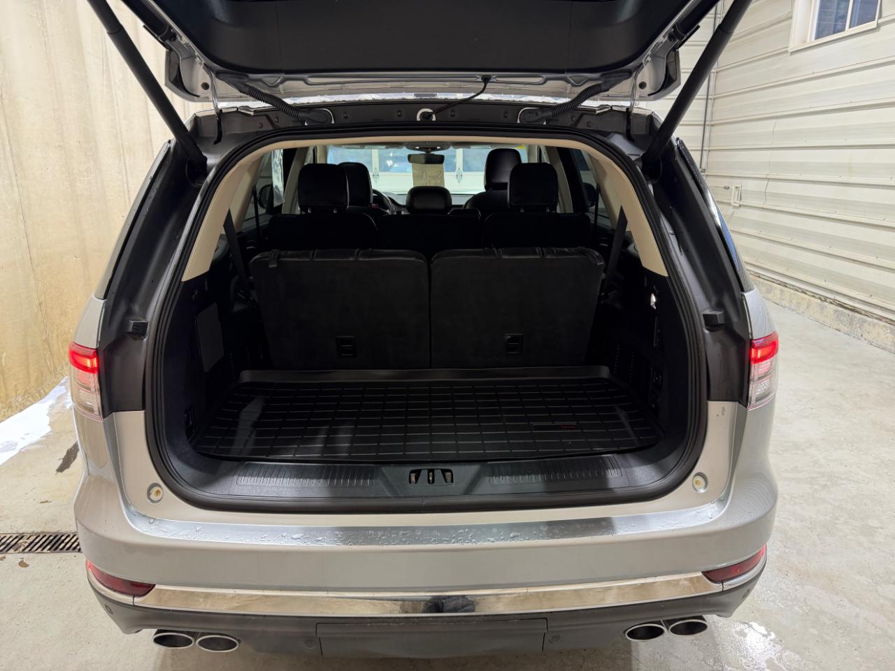 Lincoln Aviator Standard AWD 2021