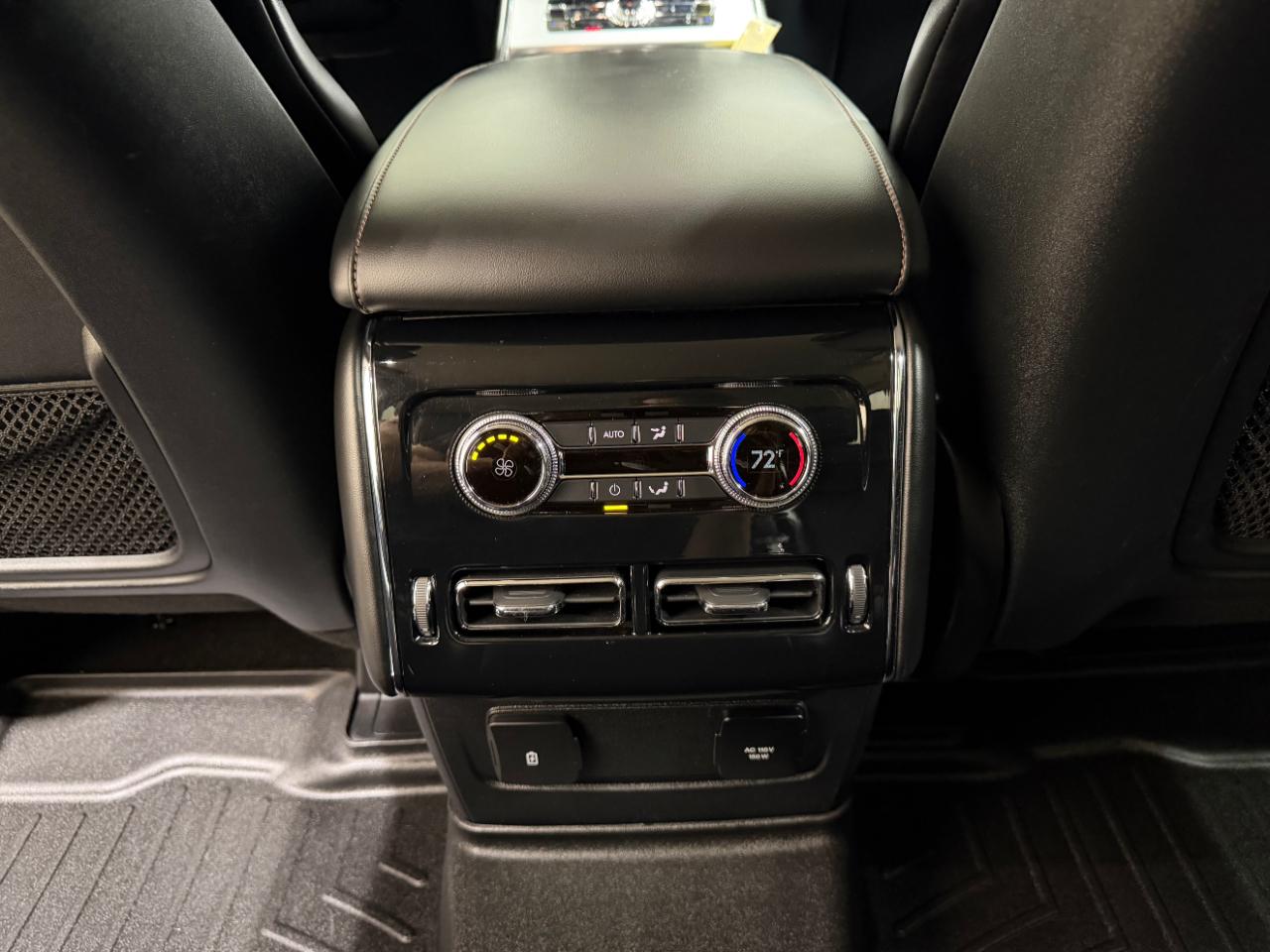 Lincoln Aviator Standard AWD 2021