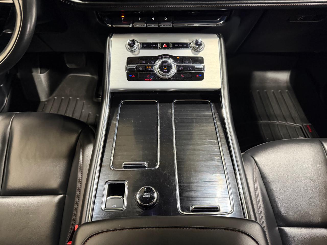 Lincoln Aviator Standard AWD 2021