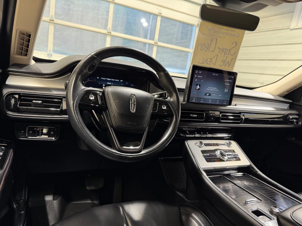 Lincoln Aviator Standard AWD 2021