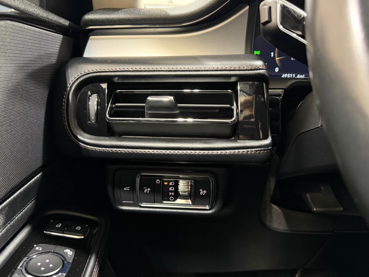 Lincoln Aviator Standard AWD 2021