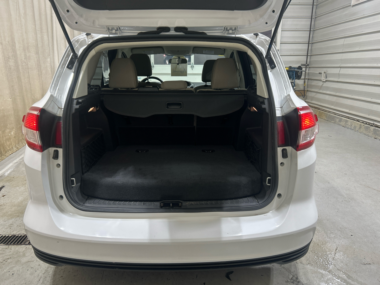 Ford C-Max Hybrid SE FWD 2017